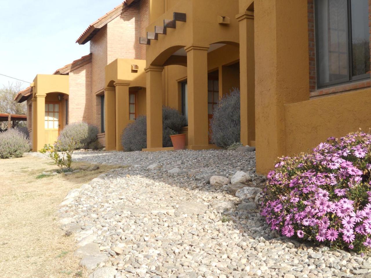 Barranca Del Indio Aparthotel Villa de Merlo Luaran gambar